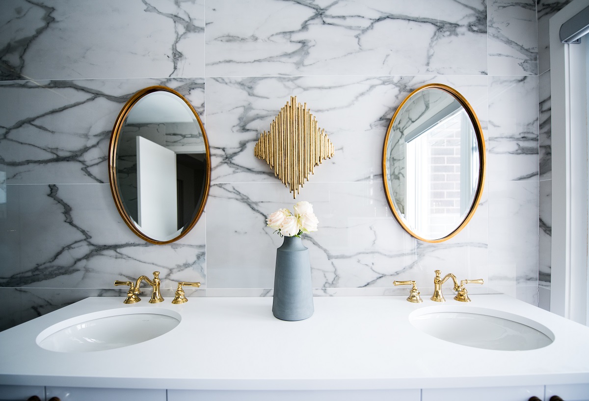 Come scegliere lo specchio per il bagno - Ideagroup Blog