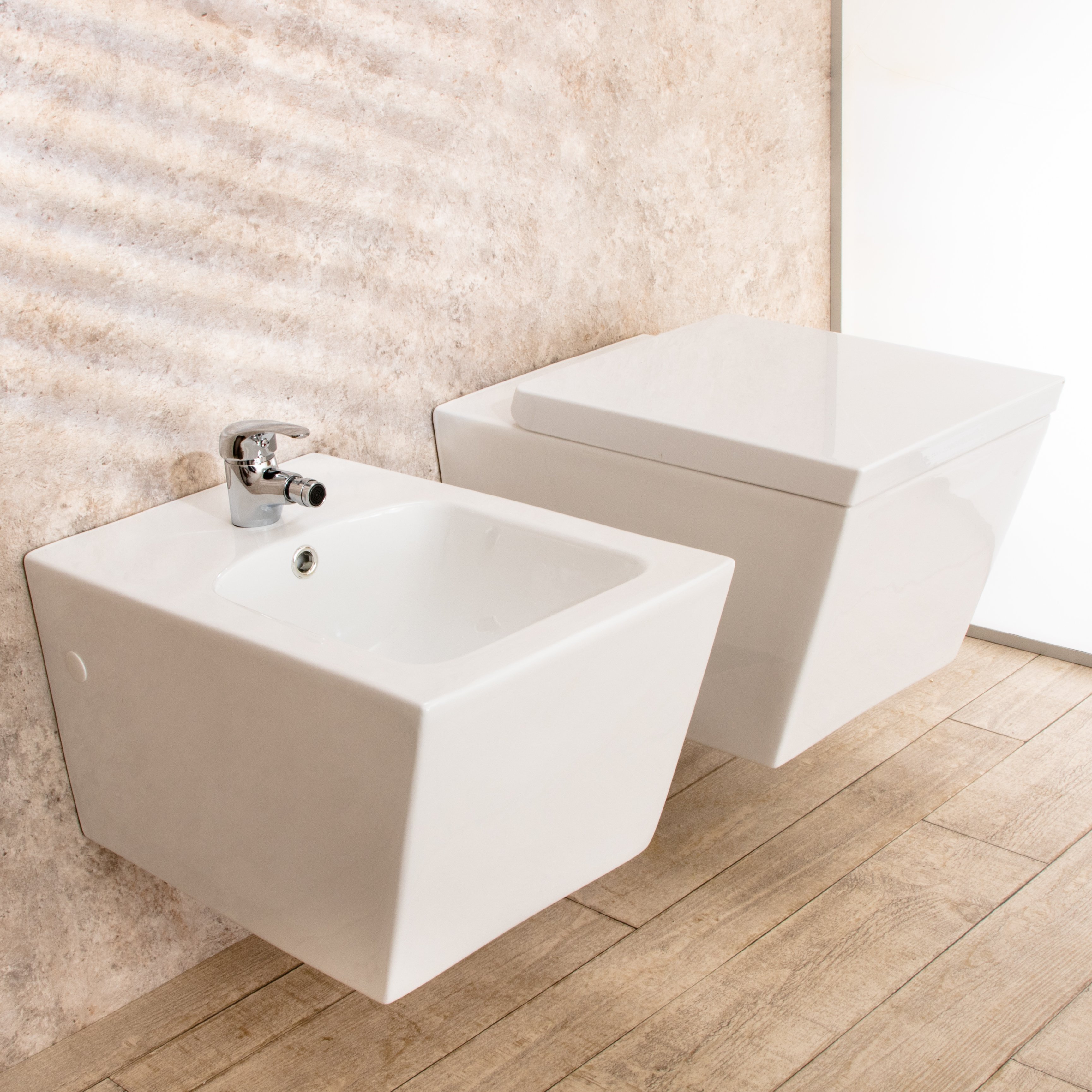 Sanitari Bagno Sospesi Square di Design WC con Tavoletta e Bidet cod.  00000365