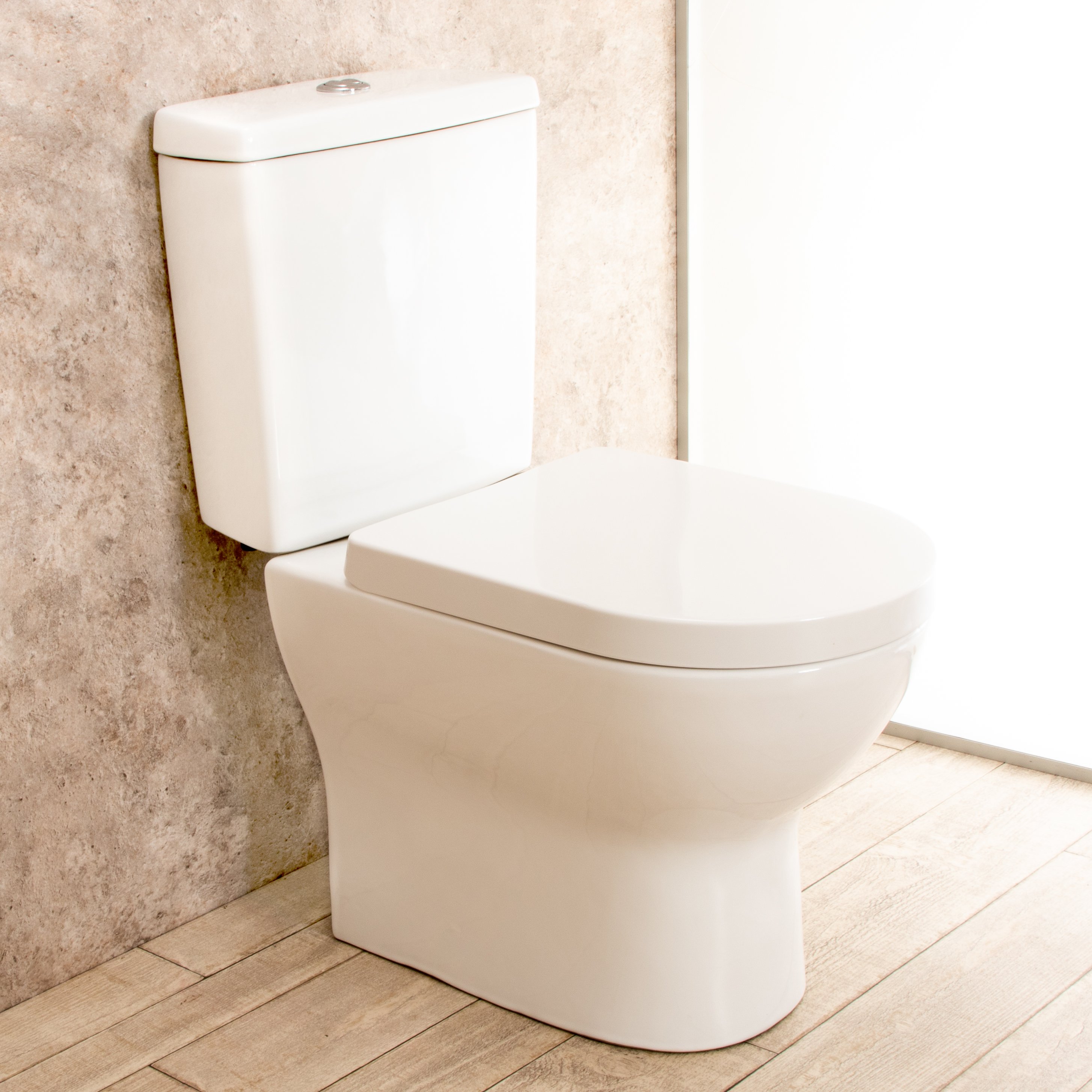 WC con Cassetta Esterna Comfort con lo Scarico a Muro L38xP70xA79cm cod.  00001145